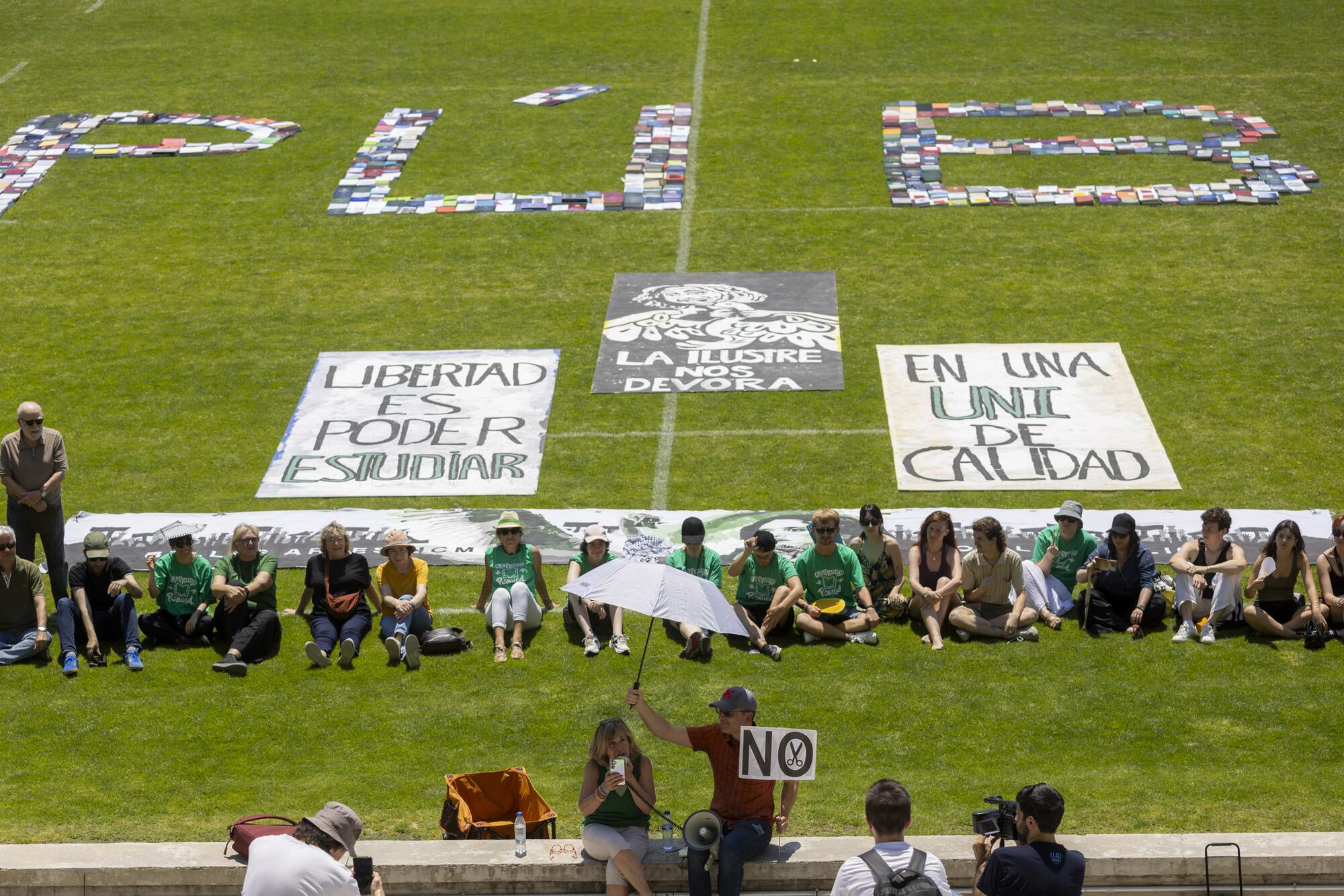 Acción universidad tesis por la pública - 9